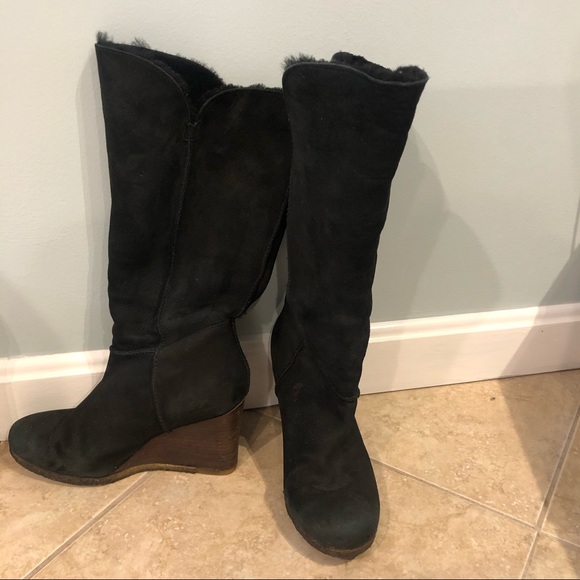 UGG APRELLE Suede Real Fur - Picture 3 of 4